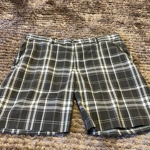 plaid men’s shorts